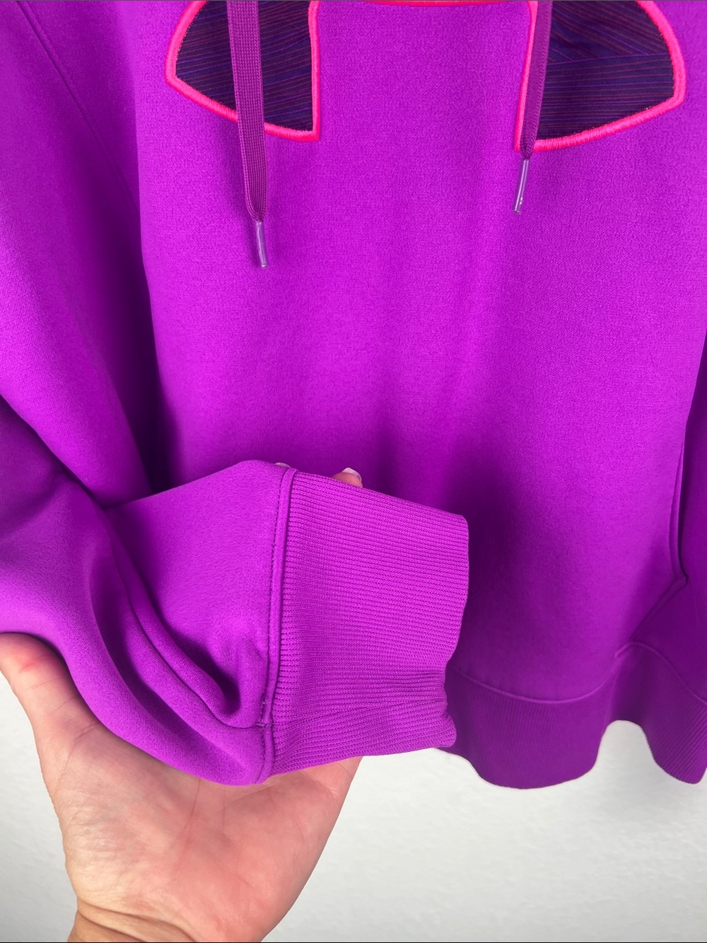 Under Armour Bright Purple Pullover Hoodie with Pink Trim Size XL - Picture 4 of 5